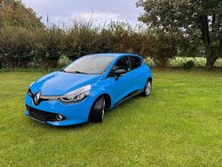 Blau Gebraucht 2015 Renault Clio IV Kleinwagen | 6.799 € (Teuer)