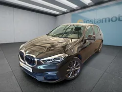 Schwarz Gebraucht 2023 BMW 120 Kleinwagen | 27.049 € (Fairer Preis)