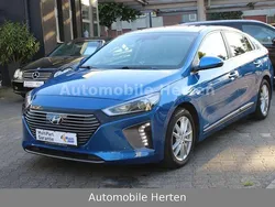 Blau Gebraucht 2018 Hyundai Ioniq Premium Limousine | 14.590 € (Etwas zu teuer)