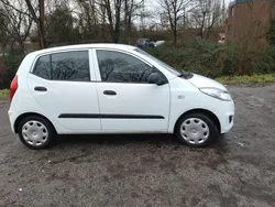 Weiß Gebraucht 2013 Hyundai i10 Kleinwagen | 2.300 €