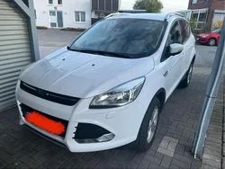 Weiß Gebraucht 2016 Ford Kuga SUV | 11.400 € (Fairer Preis)