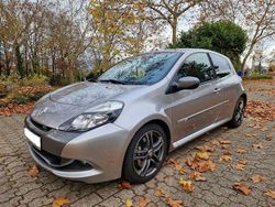 Grau Gebraucht 2011 Renault Clio II Kleinwagen | 13.500 € (Teuer)