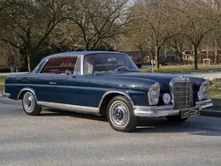 Mercedes W111