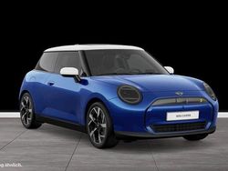 Blazing blue Gebraucht 2024 Mini Cooper SE Favoured Kleinwagen | 31.890 € (Fairer Preis)