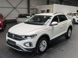 Weiß Gebraucht 2024 VW T-Roc Life SUV | 21.900 € (Guter Preis)