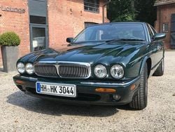 Grün Gebraucht 1998 Jaguar XJ Executive Limousine | 8.980 € (Etwas zu teuer)