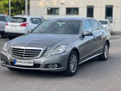 Grau Gebraucht 2009 Mercedes E250 Limousine | 9.999 € (Fairer Preis)