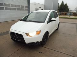 Weiß Gebraucht 2010 Mitsubishi Colt Motion Limousine | 3.490 € (Fairer Preis)