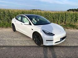 Weiß Gebraucht 2020 Tesla Model 3 Limousine | 22.000 € (Guter Preis)