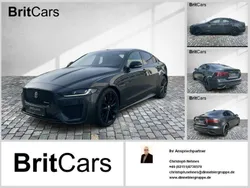 Carpathian grey Gebraucht 2024 Jaguar XE R-Dynamic Limousine | 48.698 €