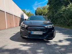 Schwarz Gebraucht 2022 Ford Mustang Mach-E SUV | 30.000 € (Superpreis)