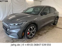 Grau Gebraucht 2021 Ford Mustang Mach-E Extended Range SUV | 31.450 € (Superpreis)