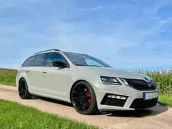 Grau Gebraucht 2017 Skoda Octavia RS Limousine | 16.200 € (Fairer Preis)
