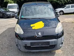 Schwarz Gebraucht 2013 Peugeot Partner Van / Kleinbus | 4.100 € (Fairer Preis)