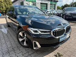 Schwarz ii/bonnet fluid black Gebraucht 2021 BMW 520 Luxury Line Limousine | 31.949 € (Teuer)
