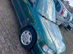 Grün Gebraucht 1996 Honda Civic Limousine | 2.000 €