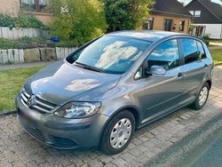 Grau Gebraucht 2005 VW Golf Plus Cross Van / Kleinbus | 2.990 € (Fairer Preis)