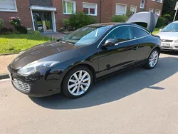 Schwarz Gebraucht 2010 Renault Laguna Coupé Coupé | 3.990 €