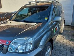 Grau Gebraucht 2006 Nissan Qashqai SUV | 3.000 €