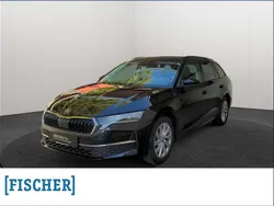 Schwarz Gebraucht 2024 Skoda Octavia Selection Kombi | 33.870 € (Fairer Preis)