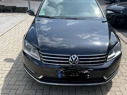 Schwarz Gebraucht 2012 VW Passat Comfortline Limousine | 5.999 € (Fairer Preis)