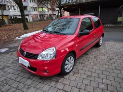 Rot Gebraucht 2012 Renault Clio IV Kleinwagen | 2.900 €