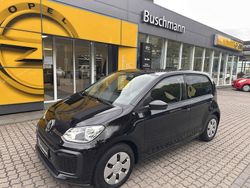 Schwarz Gebraucht 2018 VW up! Sound Kleinwagen | 8.900 € (Etwas zu teuer)