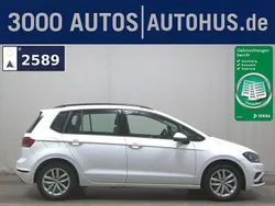 Weiß Gebraucht 2020 VW Golf Sportsvan Comfortline Van / Kleinbus | 9.980 € (Guter Preis)