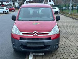 Rot Gebraucht 2009 Citroën Berlingo Van / Kleinbus | 2.999 € (Fairer Preis)