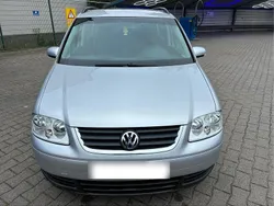 Silber Gebraucht 2005 VW Touran Van / Kleinbus | 1.500 € (Guter Preis)