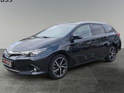 Blau Gebraucht 2017 Toyota Auris Touring Sports Kombi | 16.480 € (Etwas zu teuer)