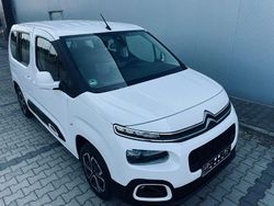 Weiß Gebraucht 2019 Citroën Berlingo Feel Van / Kleinbus | 17.900 € (Guter Preis)