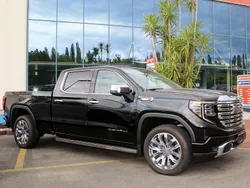 Onyx black Neu 2024 GMC Sierra SUV | 113.000 €