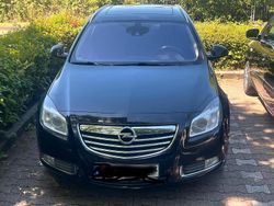 Schwarz Gebraucht 2011 Opel Insignia Kombi | 3.500 € (Fairer Preis)