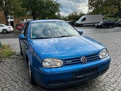 Blau Gebraucht 2020 VW Golf VII GTI Kleinwagen | 3.700 €