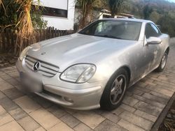 Silber Gebraucht 2004 Mercedes SLK200 Cabrio | 6.500 €