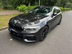Grau Gebraucht 2018 BMW 530 Performance Kombi | 28.700 € (Etwas zu teuer)