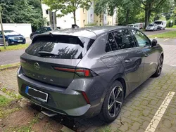Grau Gebraucht 2023 Opel Astra Elegance Limousine | 23.999 € (Fairer Preis)