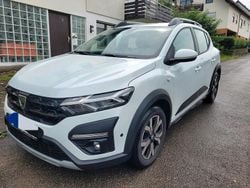 Weiß Gebraucht 2022 Dacia Sandero Stepway Kleinwagen | 12.800 € (Guter Preis)