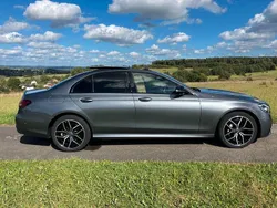 Grau Gebraucht 2021 Mercedes E300 AMG Limousine | 36.999 € (Fairer Preis)