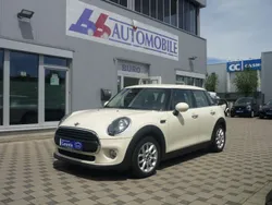 Weiß Gebraucht 2018 Mini One D Pepper Kleinwagen | 13.590 € (Teuer)