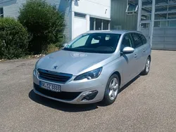 Silber Gebraucht 2015 Peugeot 308 Allure Kombi | 13.999 € (Fairer Preis)