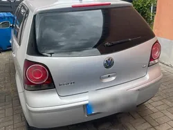 Silber Gebraucht 2005 VW Polo Kleinwagen | 2.250 € (Etwas zu teuer)