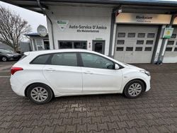 Weiß Gebraucht 2017 Hyundai i30 Kombi | 8.500 € (Guter Preis)
