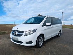 Weiß Gebraucht 2019 Mercedes V200 Edition Van / Kleinbus | 27.000 € (Guter Preis)