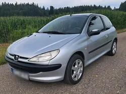 Silber Gebraucht 2002 Peugeot 206 Kleinwagen | 1.500 € (Fairer Preis)