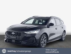 Agate black metallic Gebraucht 2023 Ford Focus ST-Line X Kombi | 21.900 € (Guter Preis)