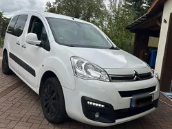 Weiß Gebraucht 2018 Citroën Berlingo PureTech Van / Kleinbus | 12.499 €
