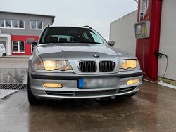 Silber Gebraucht 2000 BMW 330 Kombi | 4.999 €