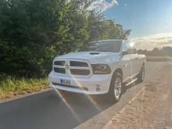 Weiß Gebraucht 2016 RAM 1500 Abholung | 28.000 €